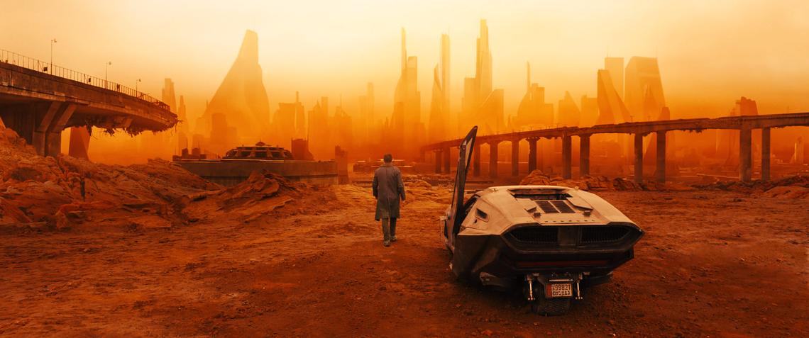 BLADE RUNNER 2049, Ryan Gosling, 2017.© Warner Bros. /Courtesy Everett Collection