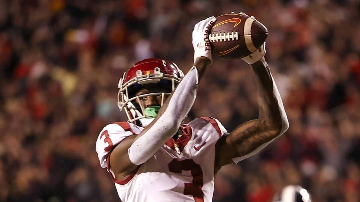  Oct 15, 2022; Salt Lake City, Utah, USA; USC Trojans wide receiver Jordan Addison (3) catches a pass against the Utah Utes in the second half at Rice-Eccles Stadium. Mandatory Credit: Rob Gray-Imagn Images | Rob Gray-Imagn Images 