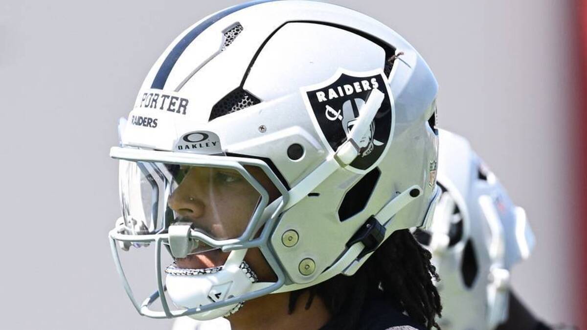 Jun 11, 2025; Henderson, NV, USA; Las Vegas Raiders cornerback Darien Porter (26) prepares for a drill during Las Vegas Raiders Minicamp at Intermountain Health Performance Center. Mandatory Credit: Candice Ward-Imagn Images | IMAGN IMAGES via Reuters Connect 
