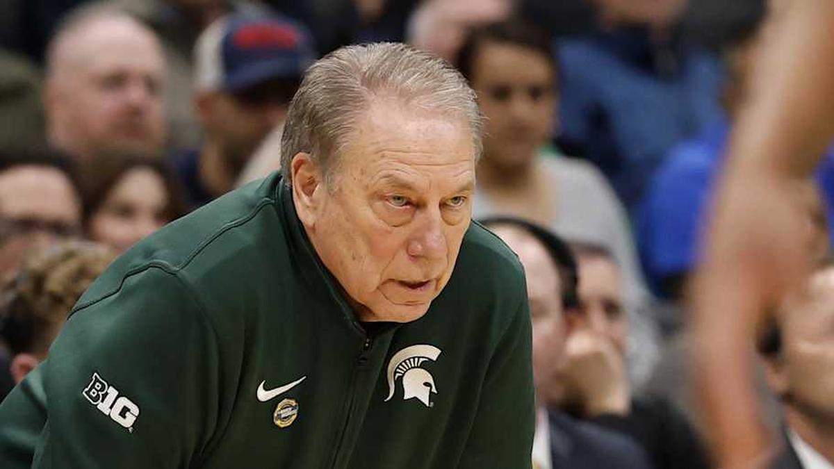  Mar 27, 2026; Washington, DC, USA; Michigan State Spartans head coach Tom Izzo in the first half during a Sweet Sixteen game of the East Regional of the men's 2026 NCAA Tournament at Capital One Arena. Mandatory Credit: Geoff Burke-Imagn Images | Geoff Burke-Imagn Images 