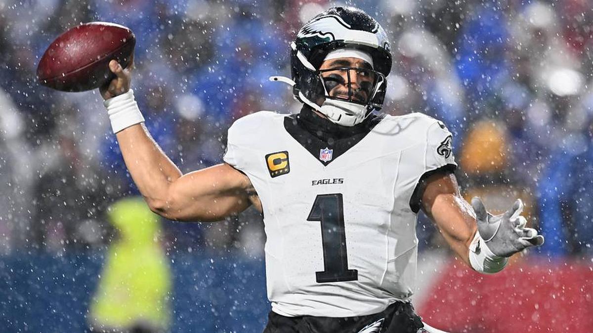  USA; Philadelphia Eagles quarterback Jalen Hurts (1) throws a pass against the Buffalo Bills during the third quarter at Highmark Stadium. Mandatory Credit: Mark Konezny-Imagn Images | Mark Konezny-Imagn Images 