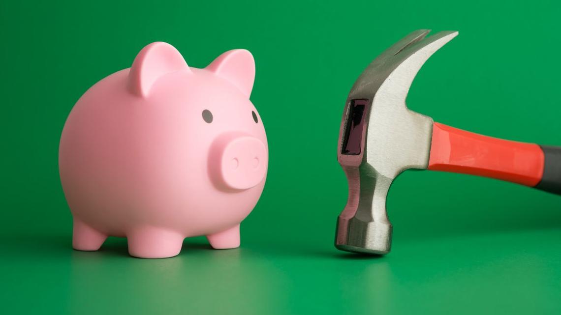 Should You Withdraw From Your 401(k)? A Financial Pro Weighs In