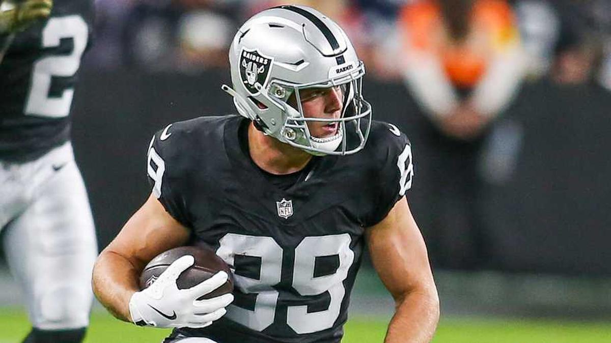  Las Vegas Raiders TE Brock Bowers | Darrell Craig Harris, On SI 