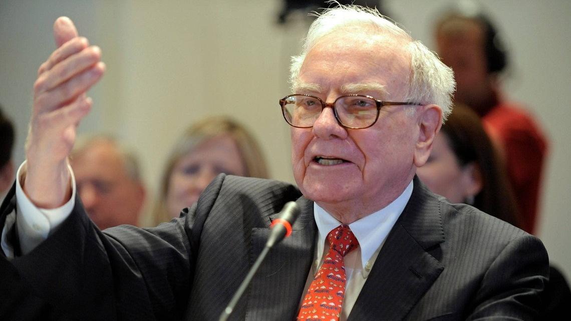 Warren Buffett's $187 billion warning grows louder every day 