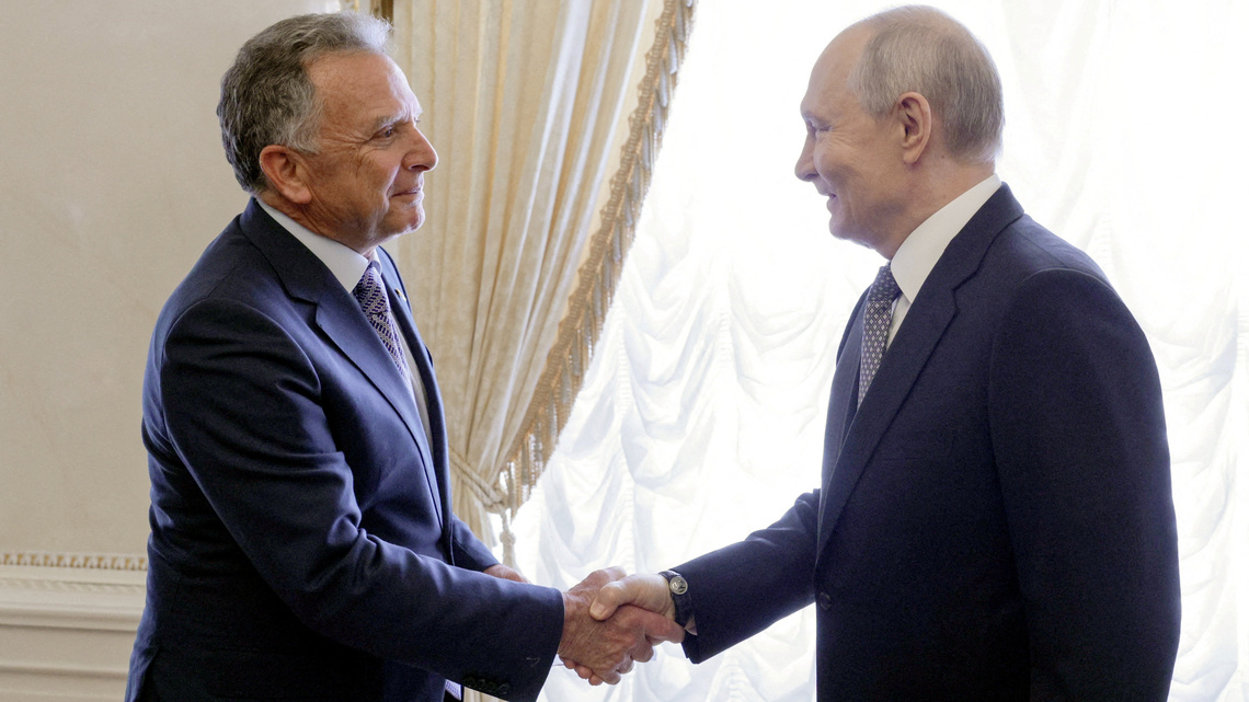 Russia is willing in principle to join new Ukraine peace talks in November, Kremlin says 