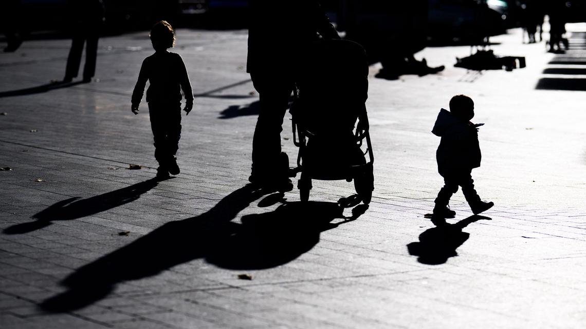 Scientists find dangerous amounts of lead in items intended for wear by babies and toddlers. (Julian Stratenschulte/dpa/TNS)