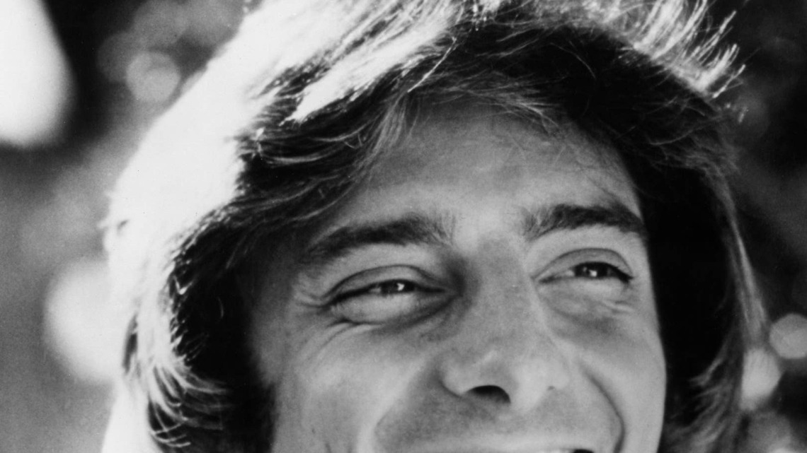 1974 Iconic Ballad, Originally by Scott English, Became a Career-Defining No. 1 Hit 