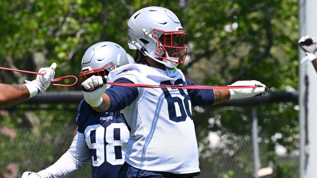  Jun 10, 2026; Foxborough, MA, USA; New England Patriots tackle Dametrious Crownover (68) works out during minicamp at Gillette Stadium. Mandatory Credit: Eric Canha-Imagn Images | IMAGN IMAGES via Reuters Connect 