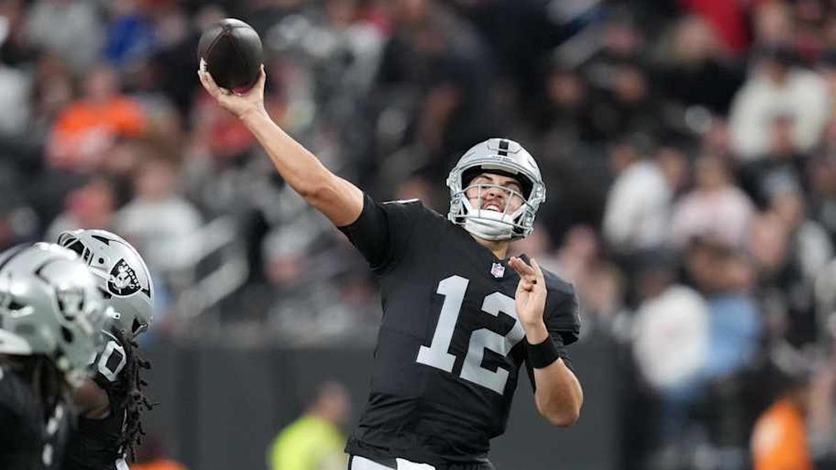  Jan 4, 2026; Paradise, Nevada, USA; Las Vegas Raiders quarterback Aidan O'Connell (12) throws the ball against the Kansas City Chiefs in the second half at Allegiant Stadium. Mandatory Credit: Kirby Lee-Imagn Images | Kirby Lee-Imagn Images 