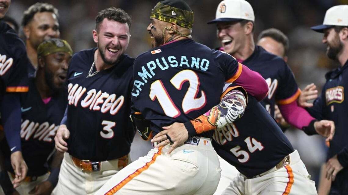 Luis Campusano's heroics put Padres in position to claim series from Yankees