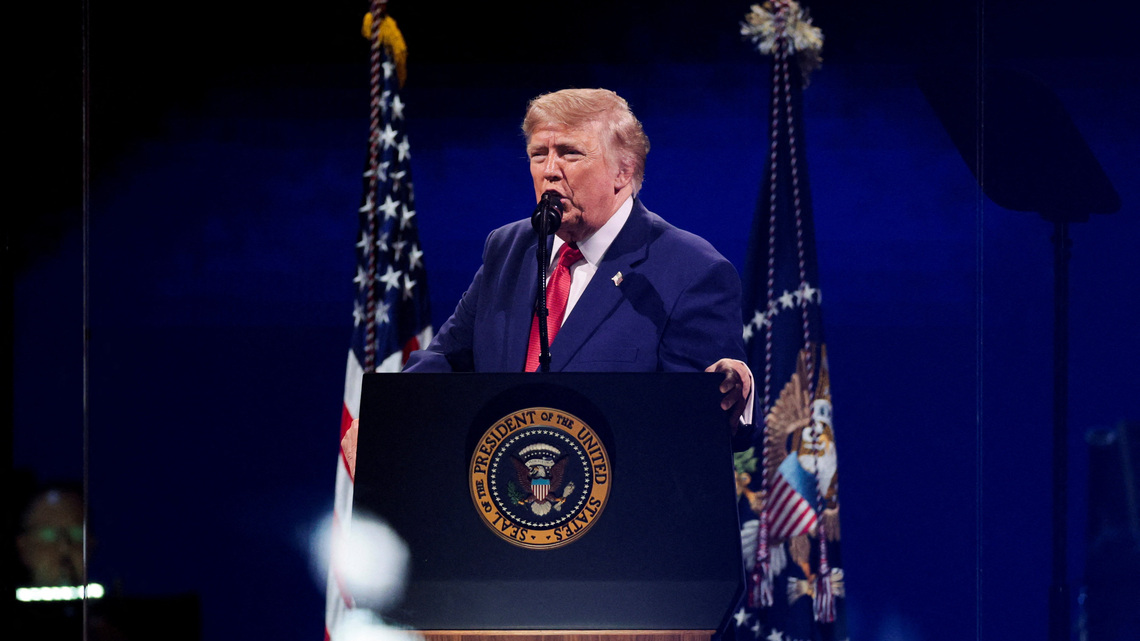 Trump appears on National Mall for July 4 speech after storm-related delay 