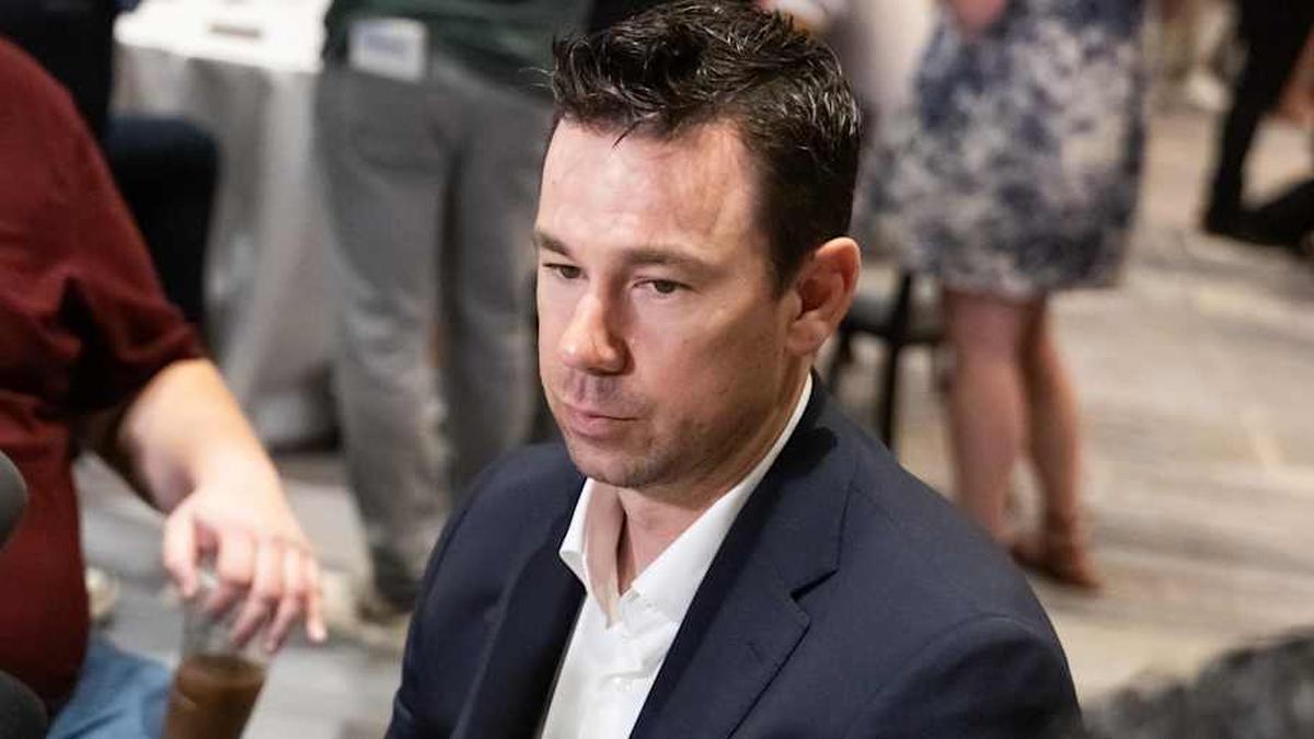  Mar 31, 2026; Phoenix, AZ, USA; Las Vegas Raiders head coach Klint Kubiak during the 2026 NFL Annual League Meeting at the Arizona Biltmore. Mandatory Credit: Mark J. Rebilas-Imagn Images | Mark J. Rebilas-Imagn Images 