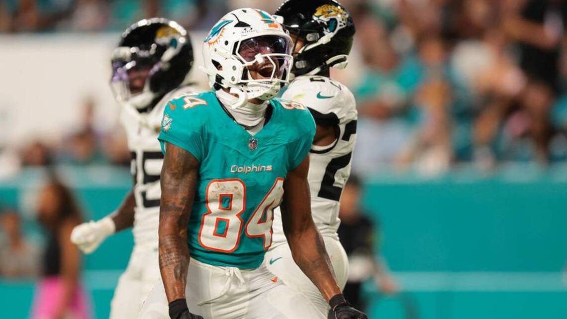 How Ezukanma Parlayed UFL Stint Into NFL Job, While Cam Smith Keeps Waiting