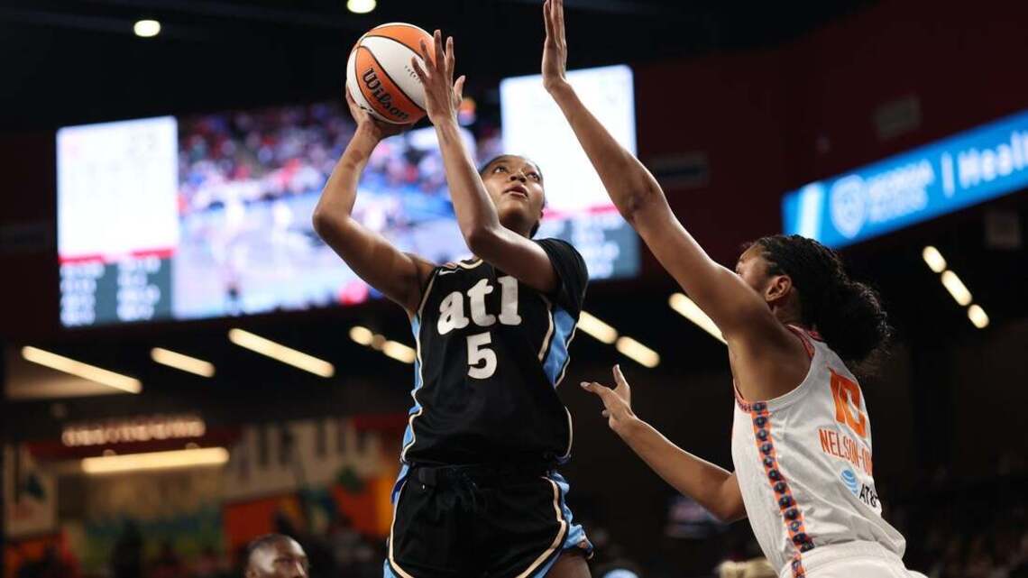 Angel Reese notches 30-point double-double in Dream's rout vs. Sun 