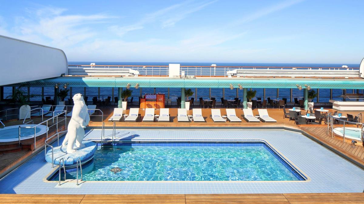  Cruise vacationers sailing over the Fourth of July with Holland America Line and Carnival can expect patriotic deck parties on board. 
