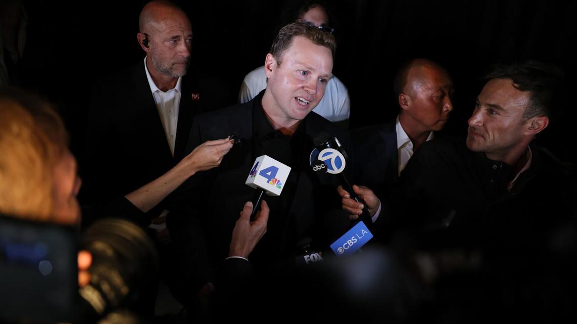 Steve Lopez: Bass clears first hurdle, but if Pratt holds off Raman, the mayoral race could be a holy war 