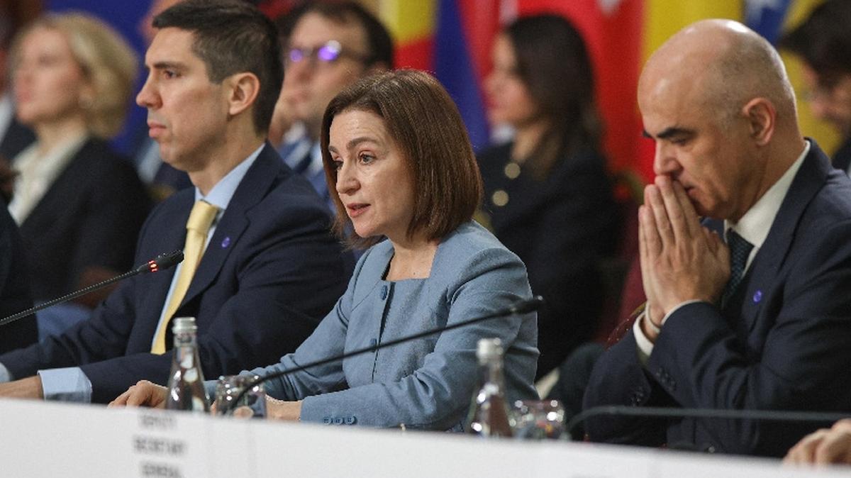Moldovan President Maia Sandu, Secretary General of the Council of Europe Alain Berset and Moldovan Foreign Minister Mihai Popsoi attend the 135th Session of the Committee of Ministers of the Council of Europe at the Palace of the Republic in Chisinau, Moldova, May 15, 2026. REUTERS/Vladislav Culiomza