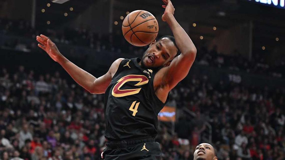  Cavaliers star forward Evan Mobley hasn't been a major factor in the first-round series against the Raptors. | Dan Hamilton-Imagn Images 