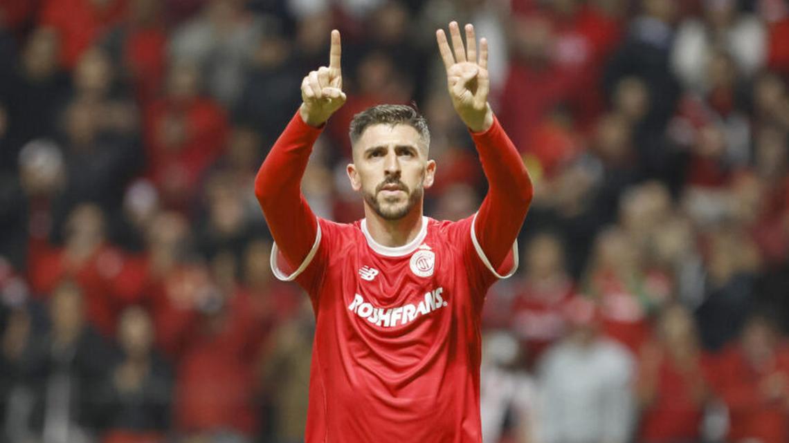Joao Paulo Dias Fernandes de Toluca celebra un gol en el estadio Nemesio Diez, en la ciudad de Toluca (México). Fotografía de archivo. EFE/ Felipe Gutiérrez