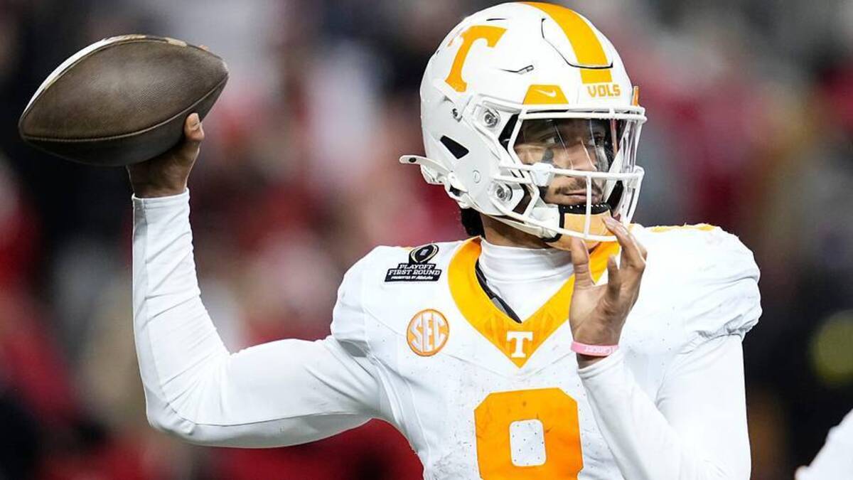  Tennessee Volunteers quarterback Nico Iamaleava (8) throws during the second half of the College Football Playoff first round game against the Ohio State Buckeyes at Ohio Stadium in Columbus on Dec. 22, 2024. Ohio State won 42-17. | Adam Cairns/Columbus Dispatch / USA TODAY NETWORK via Imagn Images 