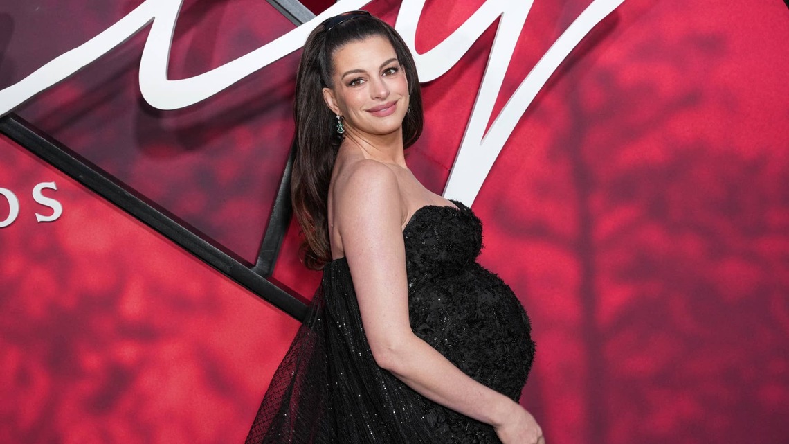 Anne Hathaway Calls Her Viral Red Carpet Moment the Stuff of Nightmares