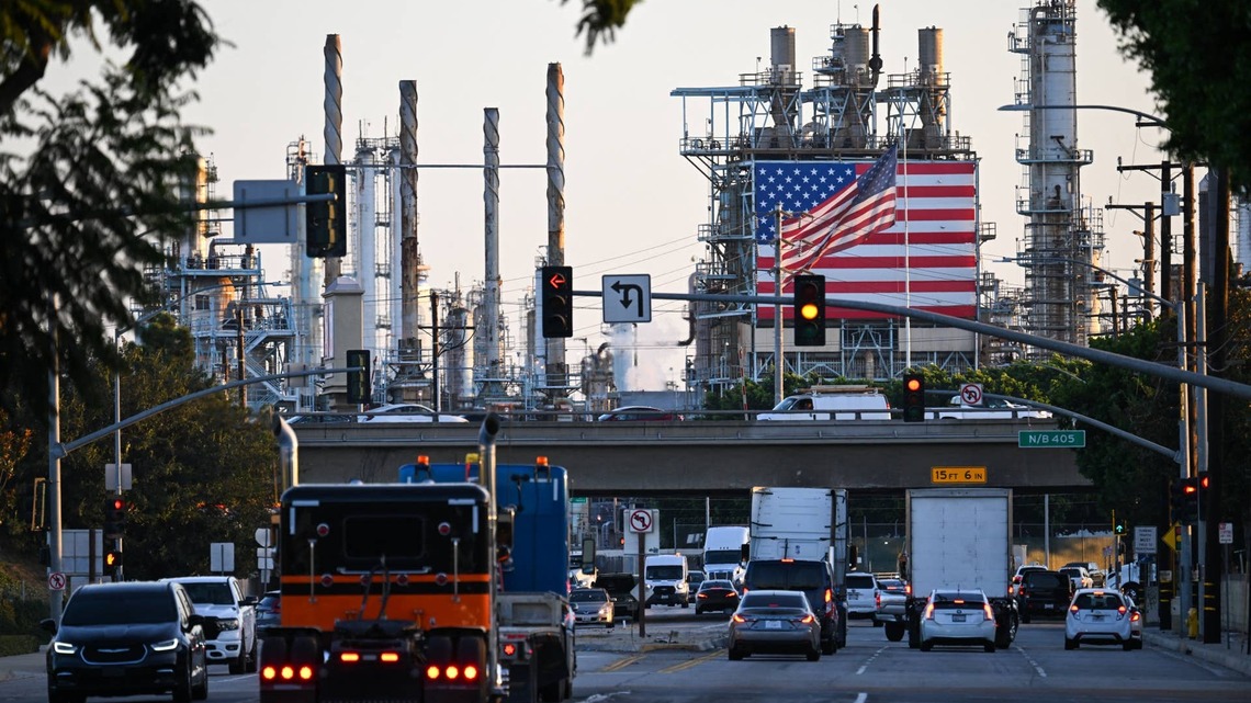 Louis Navellier finds two stocks benefiting from tight global supply 
