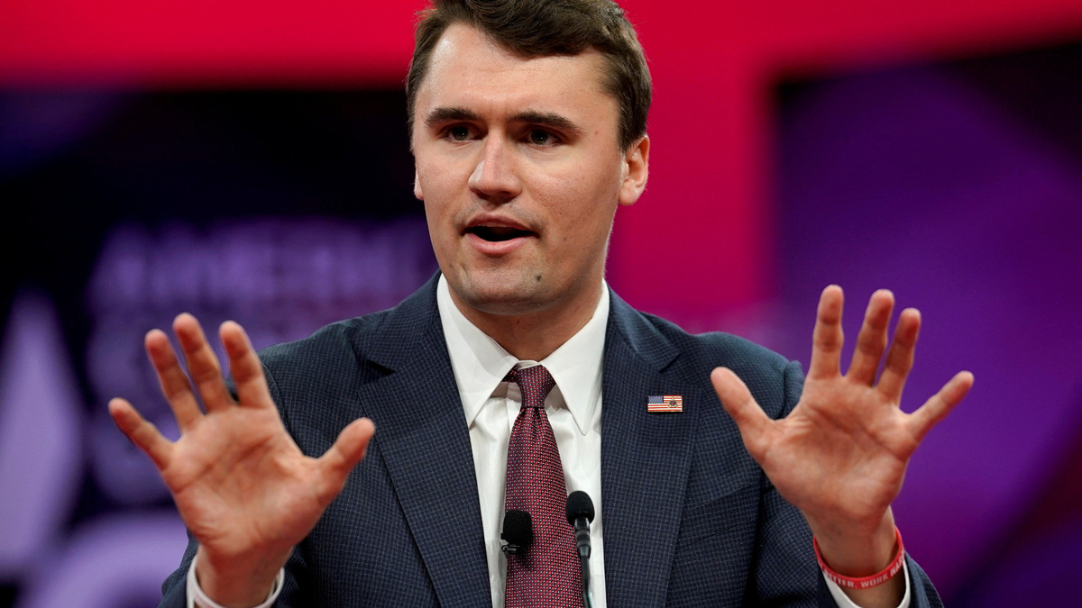 FILE PHOTO: Founder and president of Turning Point USA Charlie Kirk speaks at the Conservative Political Action Conference (CPAC) at National Harbor in Oxon Hill, Maryland, U.S., February 28, 2019. REUTERS/Kevin Lamarque/File Photo
