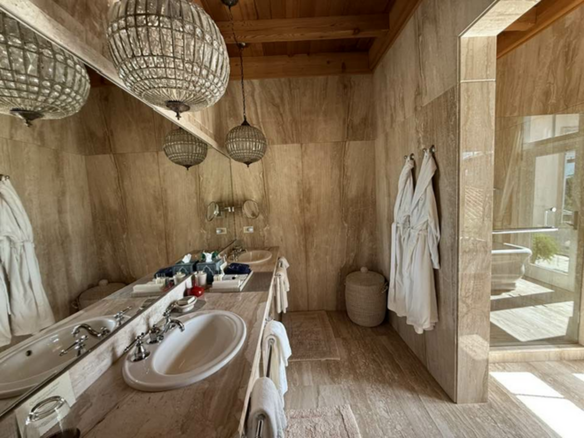 Luxury bathroom? Yes, please. Photo credit: Jill Robbins