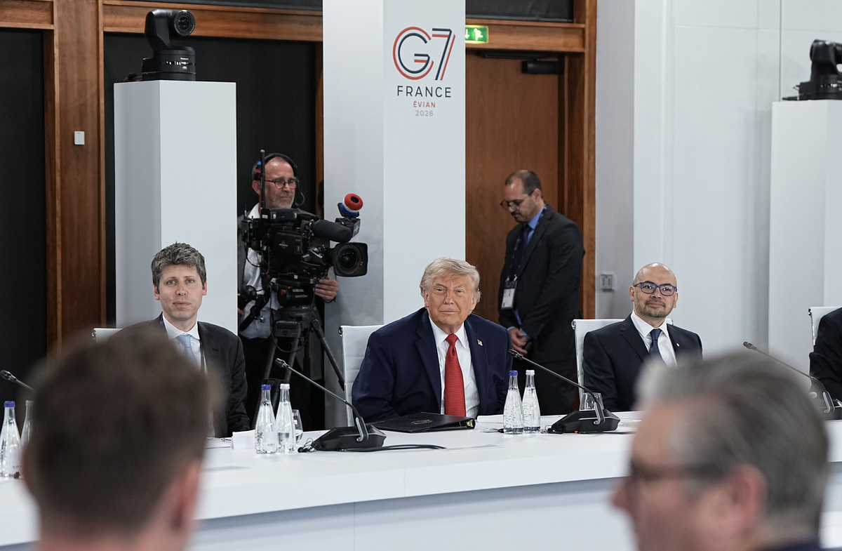 President Donald Trump participates in a working lunch with other world l leaders and tech executives, including Sam Altman of OpenAI, left, and Demis Hassabis of Google DeepMind, right, during the G7 Summit in Evian-les-Bains, France, on Wednesday, June 17, 2026. (Haiyun Jiang/The New York Times)
