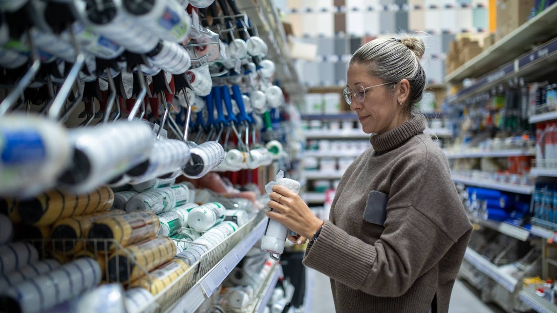 Michaels stocks up on products from bankrupt rival 