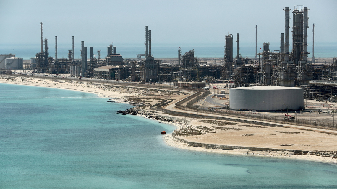 Saudi Aramco resumes oil loading at Ras Tanura in boost to supply 