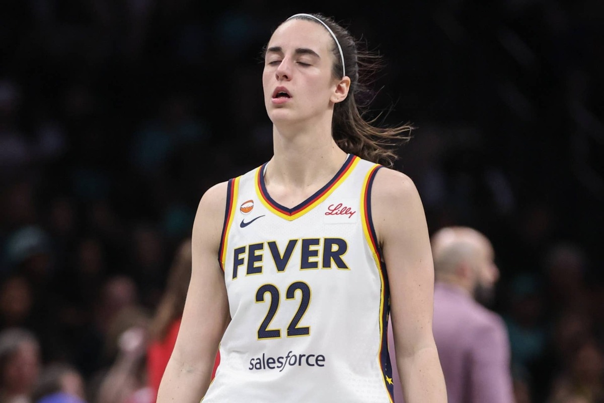  Indiana Fever star Caitlin Clark reacts during a game. Wendell Cruz-Imagn Images