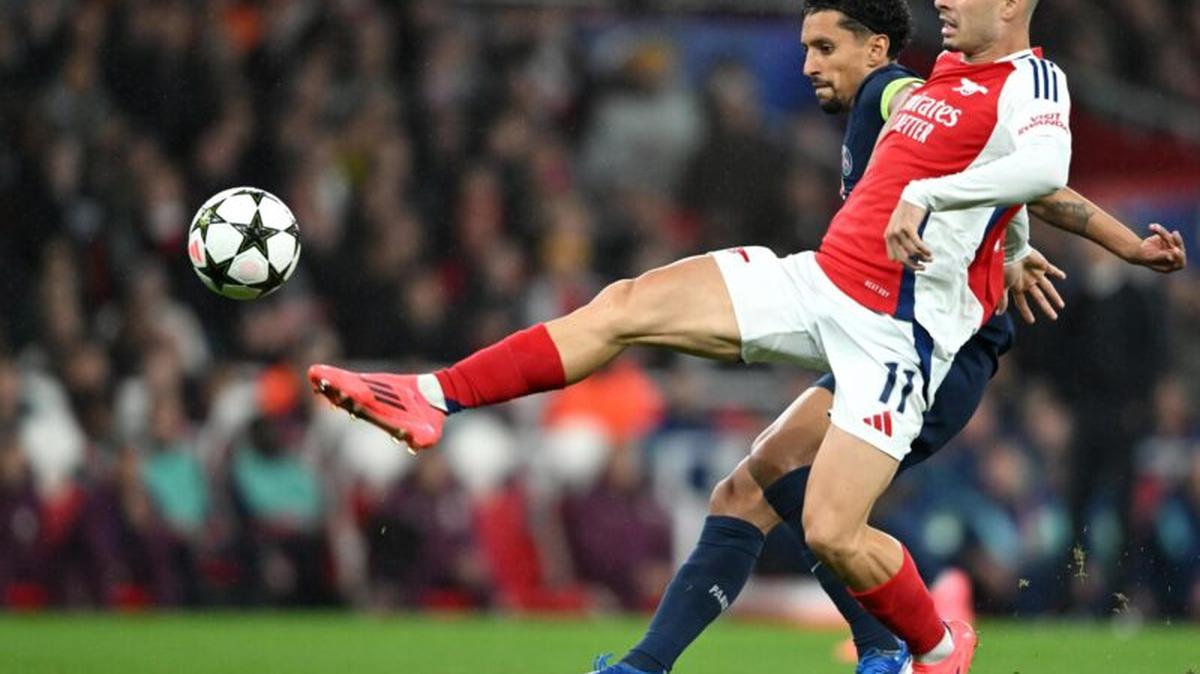 Martinelli y Marquingos, en una foto de archivo durante un PSG-Arsenal. EFE/EPA/DANIEL HAMBURY
