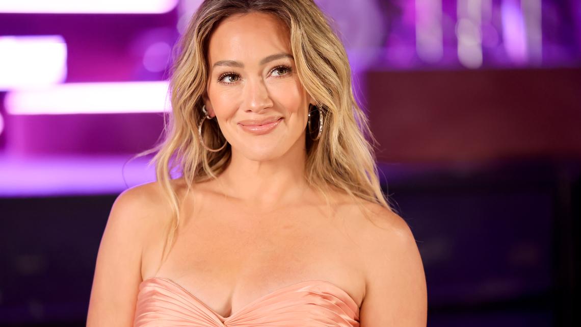 Hilary Duff's Sports Illustrated Swimsuit Looks Like This $35 Amazon Version 