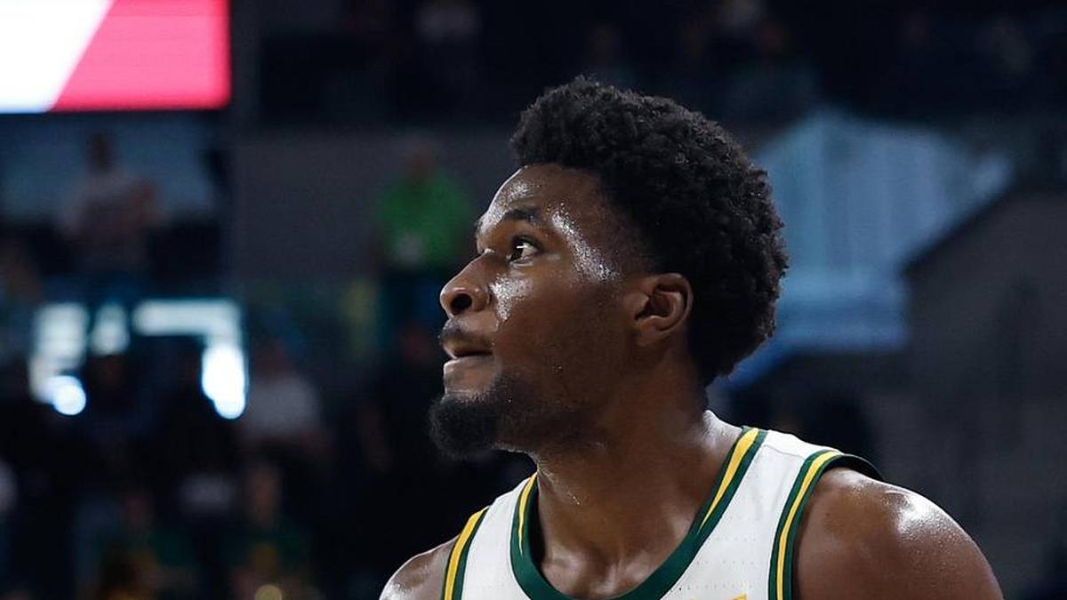  Feb 21, 2026; Waco, Texas, USA; Baylor Bears guard Tounde Yessoufou (24) looks to shoot against the Arizona State Sun Devils during the second half at Paul and Alejandra Foster Pavilion. Mandatory Credit: Chris Jones-Imagn Images | Chris Jones-Imagn Images 
