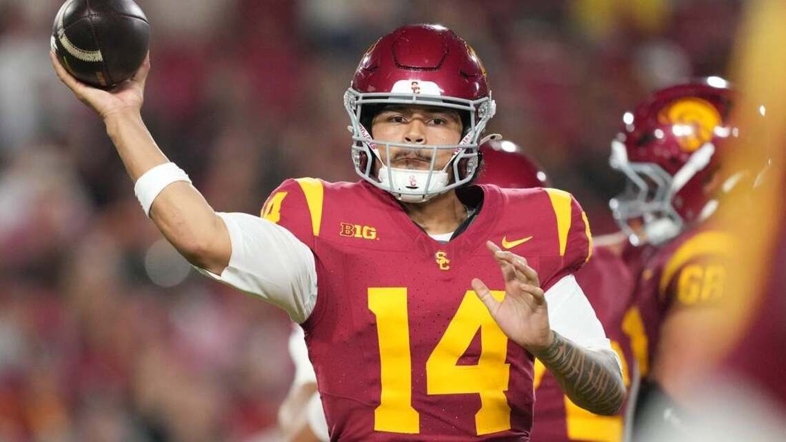 Jayden Maiava (5 TDs), No. 14 Southern California beat Louisiana 