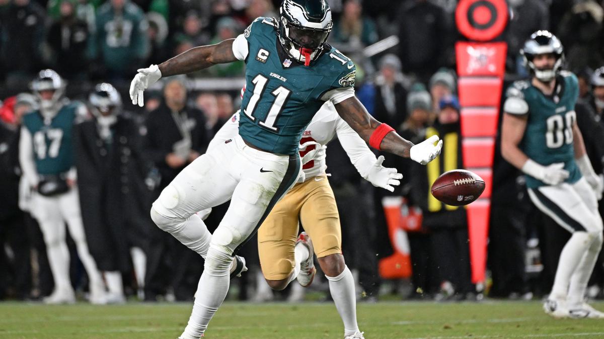 Jan 11, 2026; Philadelphia, PA, USA; Philadelphia Eagles wide receiver A.J. Brown (11) can't make catch during the fourth quarter against the San Francisco 49ers in an NFC Wild Card Round game at Lincoln Financial Field. Mandatory Credit: Eric Hartline-Imagn Images