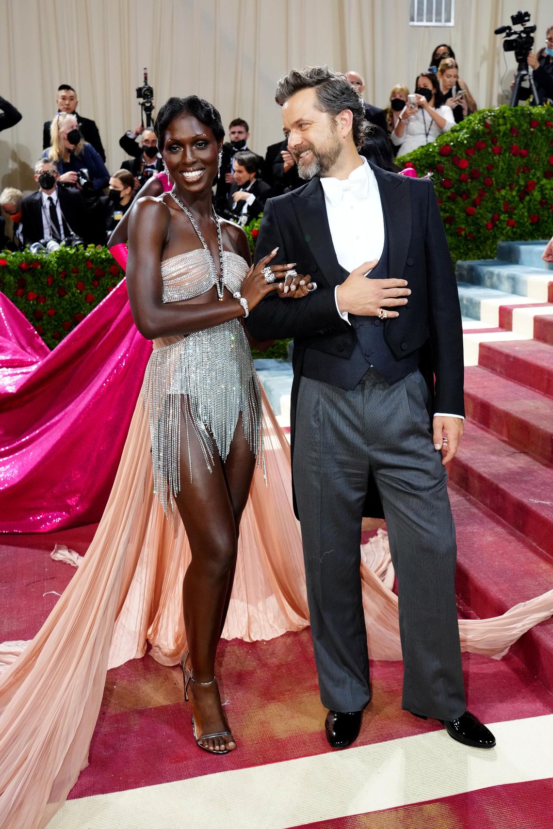 NEW YORK, NEW YORK - MAY 02: (L-R) Jodie Turner-Smith and Joshua Jackson attend The 2022 Met Gala Celebrating “In America: An Anthology of Fashion” at The Metropolitan Museum of Art on May 02, 2022 in New York City. (Photo by Jeff Kravitz/FilmMagic)