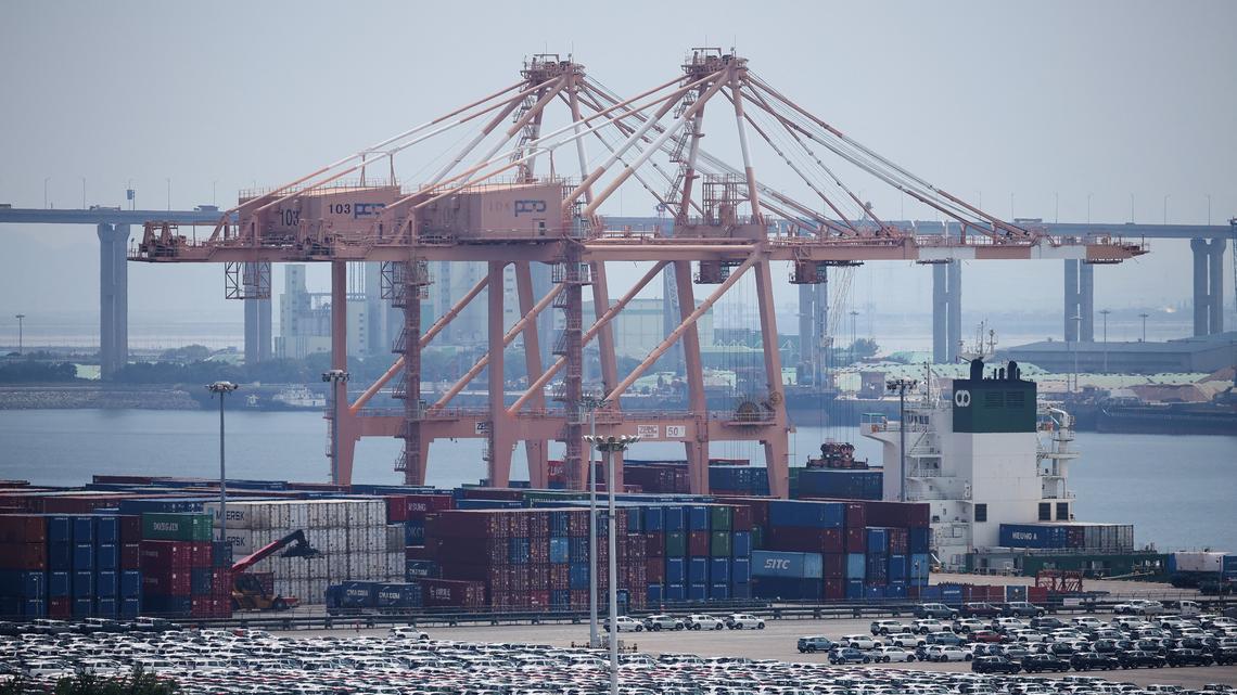 South Korea exports set to rise for 12th month on chip boom: Reuters poll 