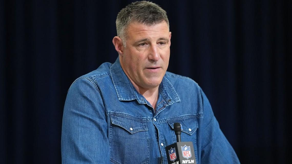 Pats coach Mike Vrabel will get counseling, miss end of draft 