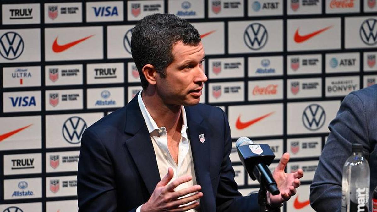  Batson isn't worried about Pochettino's focus for the World Cup. | Stephen Nadler/ISI Photos/Getty Images 