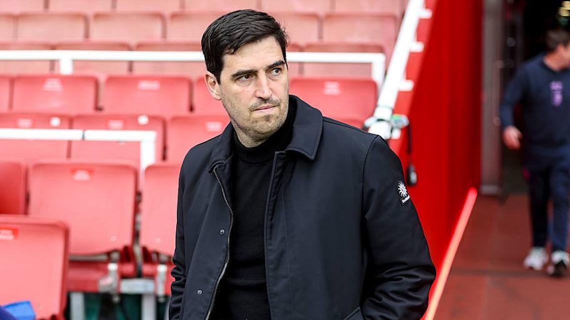  Andoni Iraola is not signing a new contract. | Robin Jones/AFC Bournemouth/Getty Images 