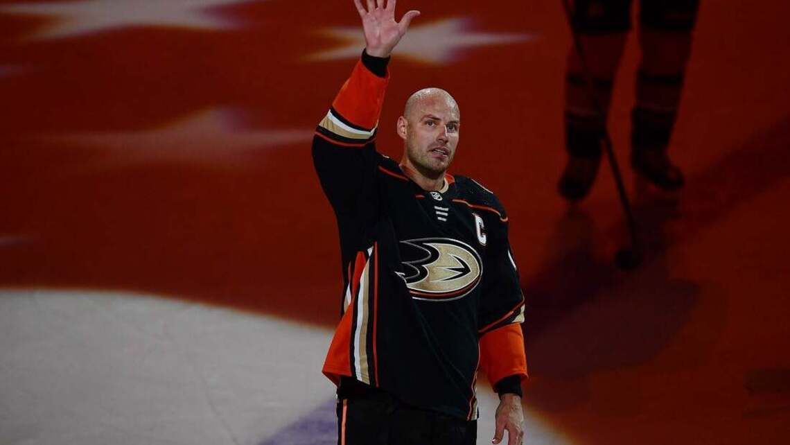 Ducks to retire Ryan Getzlaf's No. 15 in January ceremony 