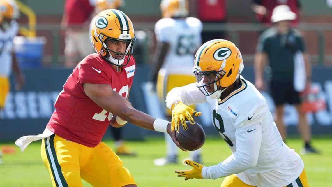 Fantasy Football RB1 Debate: Josh Jacobs Vs. Javonte Williams