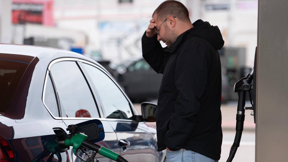  Vanguard warns that rising oil prices from Iran-related disruptions could lift inflation, weaken global growth, and increase recession risks in major economies. 