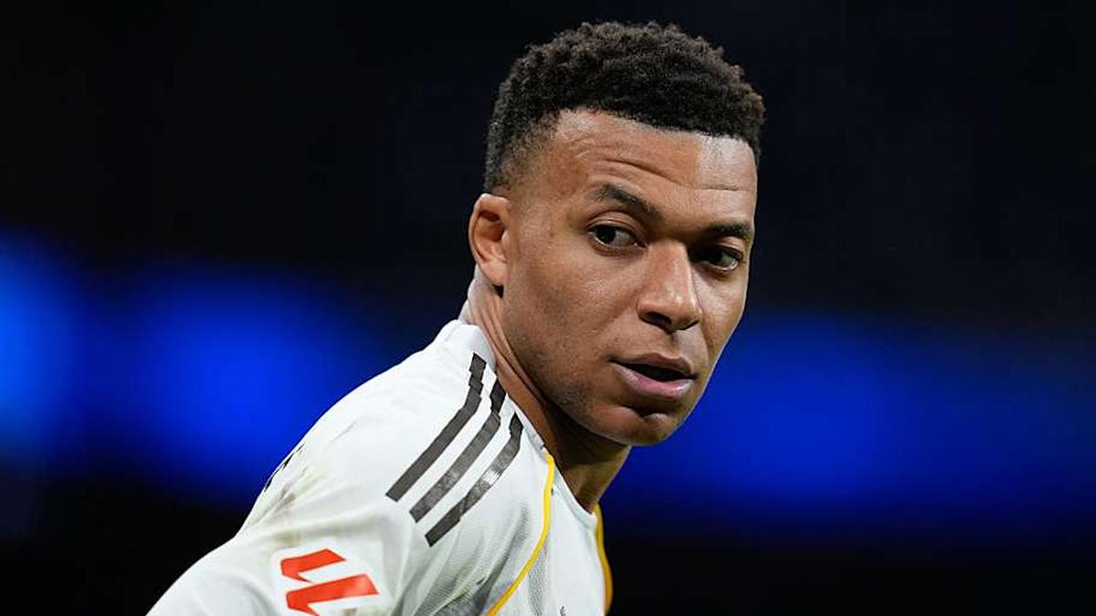  Kylian Mbappé had interest from Barcelona before he joined PSG. | Dennis Agyeman/Europa Press/Getty Images 