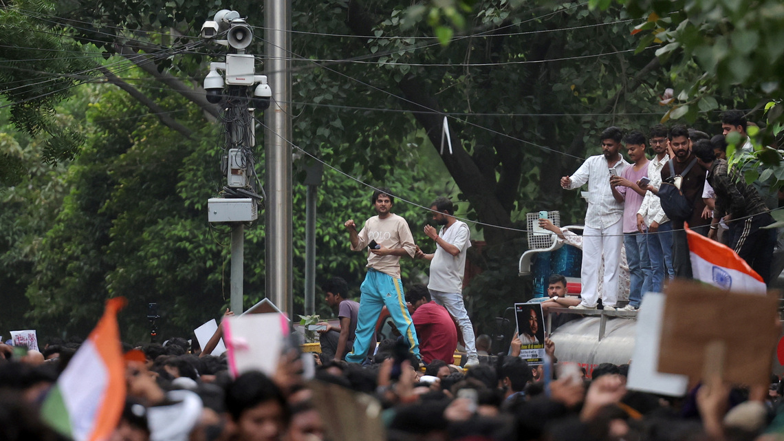 Modi faces challenge from activists over surveillance at India youth protest 