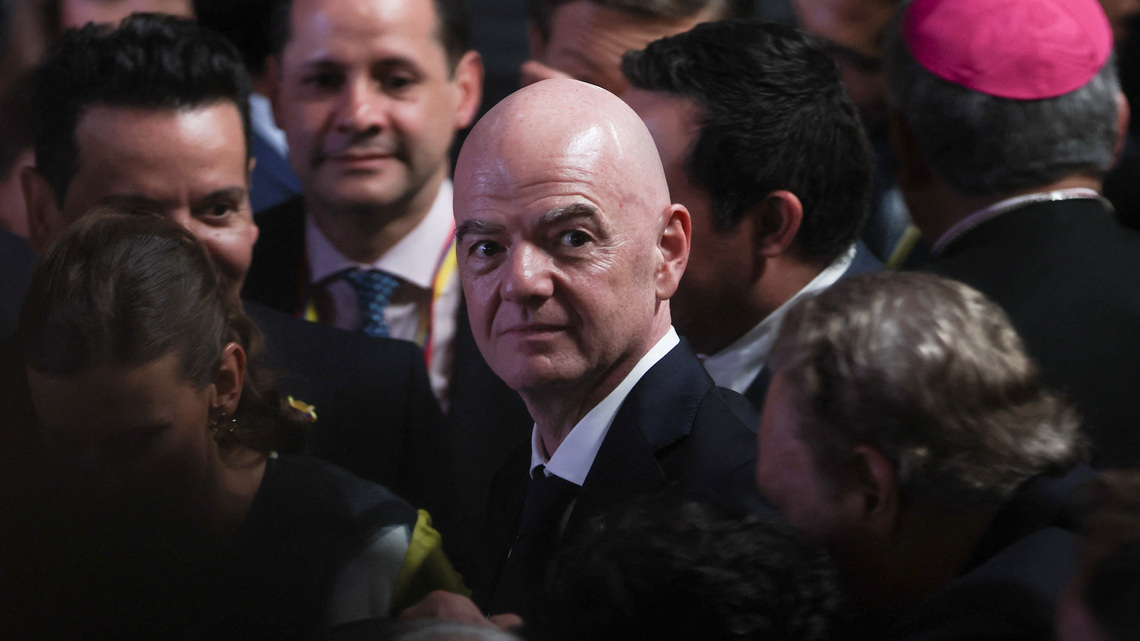 Soccer-Regional powerhouses weigh no-confidence vote in bid to oust Infantino - sources 