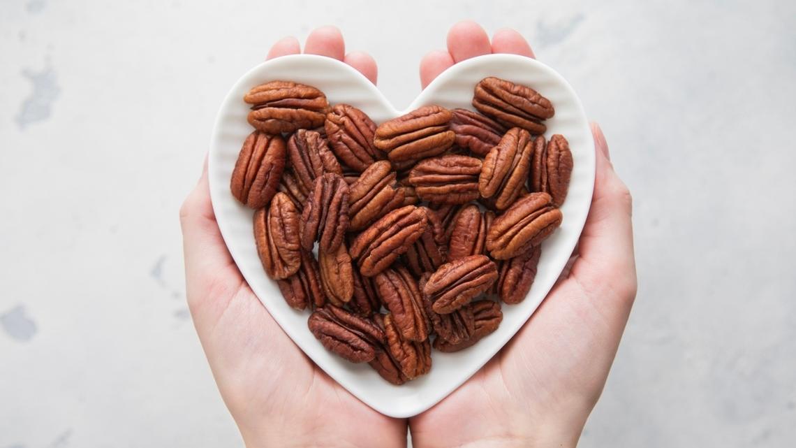 How To Lower Your Cholesterol Naturally After 50 in Just Minutes a Day