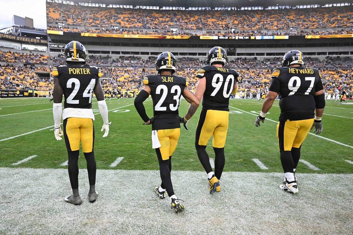  Nov 2, 2025; Pittsburgh, Pennsylvania, USA; Pittsburgh Steelers defenders Joey Porter Jr. (24),Darius Slay (23), T.J. Watt (90) and Cameron Heyward (97) take the field against the Indianapolis Colts during the second half at Acrisure Stadium. Mandatory Credit: Barry Reeger-Imagn Images reuters.com,2025:newsml_MT1USATODAY27505652:848153955